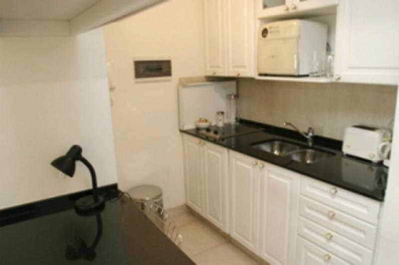 Premier Arenales Suites - Buenos Aires — Photos 3